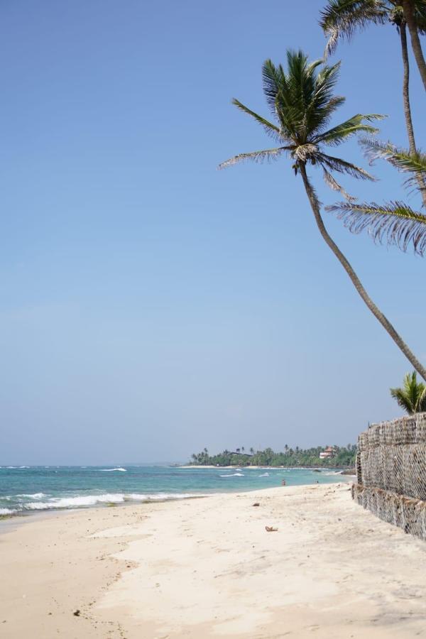 Soul Inn Ahangama Bagian luar foto