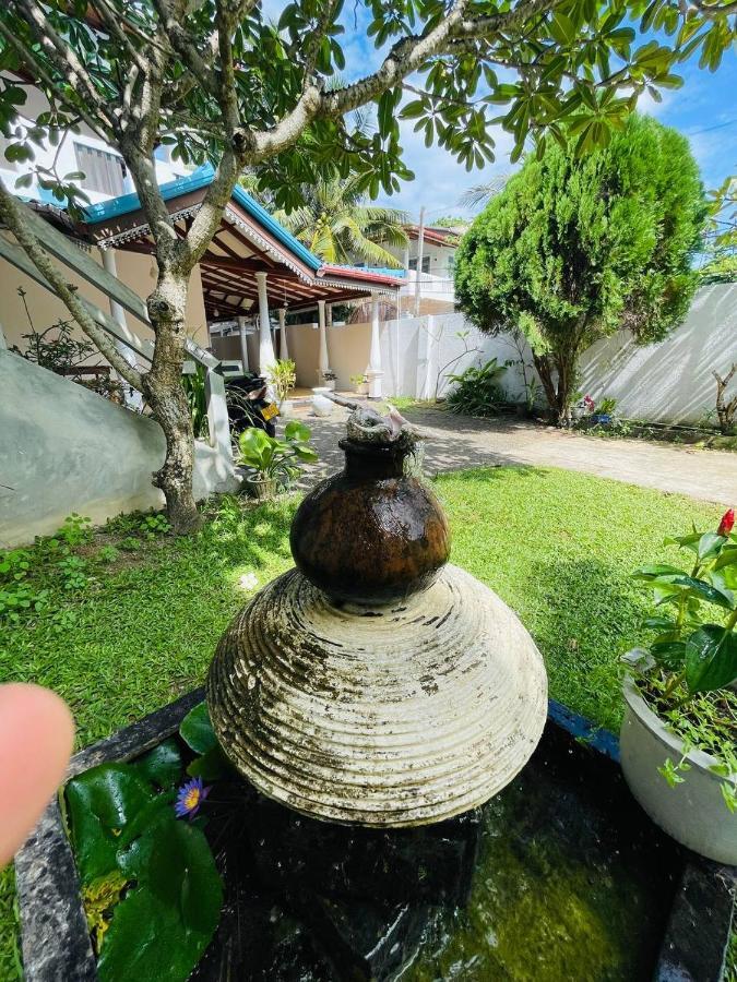 Soul Inn Ahangama Bagian luar foto