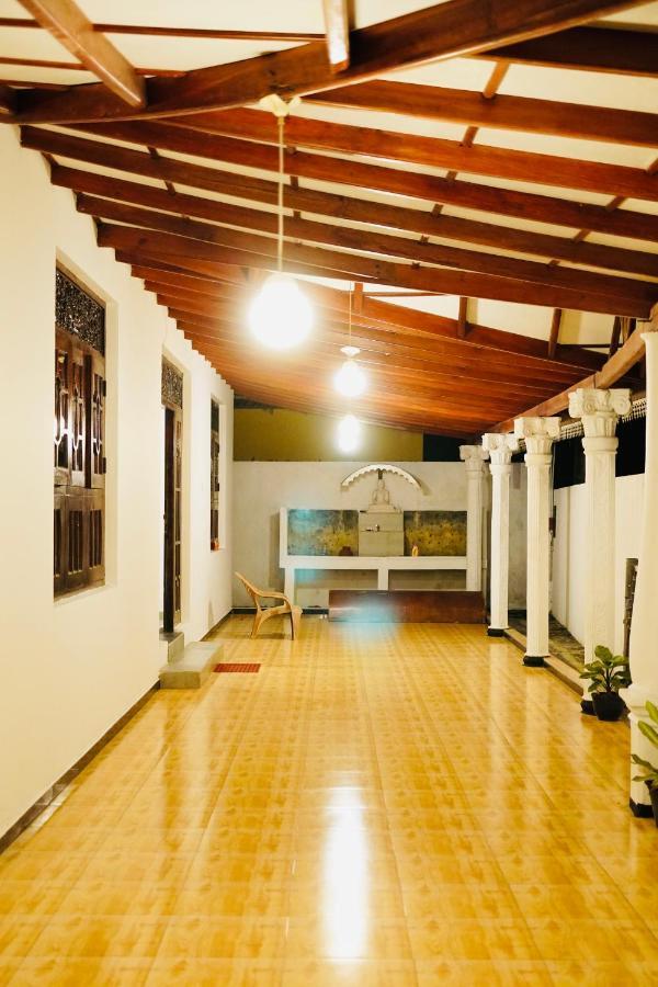 Soul Inn Ahangama Bagian luar foto